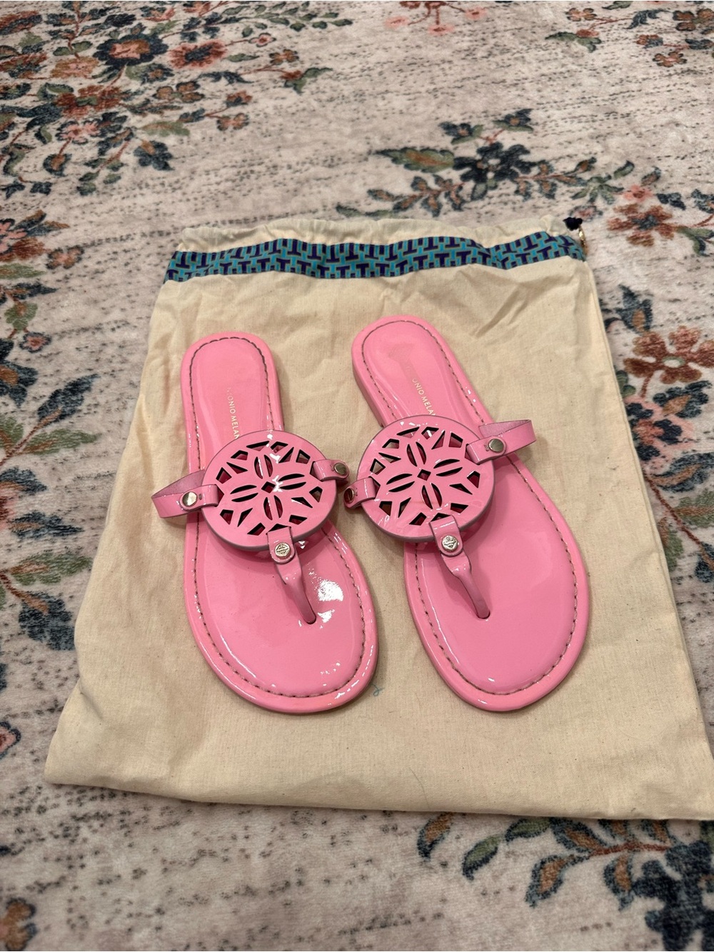 Antonio Melani pink medallion sandals